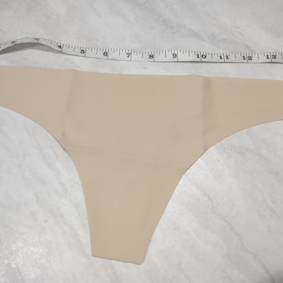 Bambody Thong - Picture 2 of 9